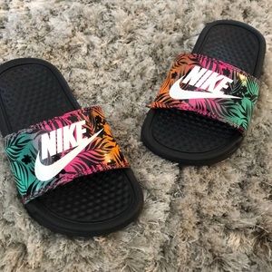 children’s nike slides